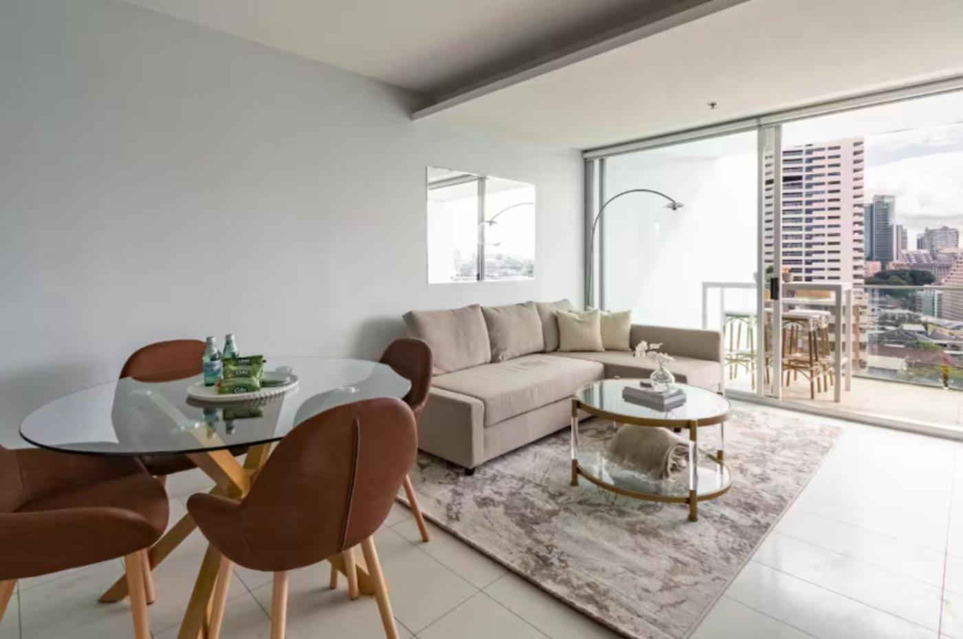 Stunning Harbour Bridge And Opera House Views! Apartment *